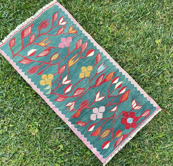 Small Green Runner Rug Flower Pattern Rug Kilim Rug Table Etsy