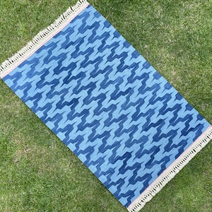 Modern Blue Kilim Rug, Handmade Kilim Rug, Small Area Rugs, Turkish Kilim Rug, Bedroom Rug, Kitchen Rug, Blue Rug, Rustic Kilim, 3’3x5’2 ft