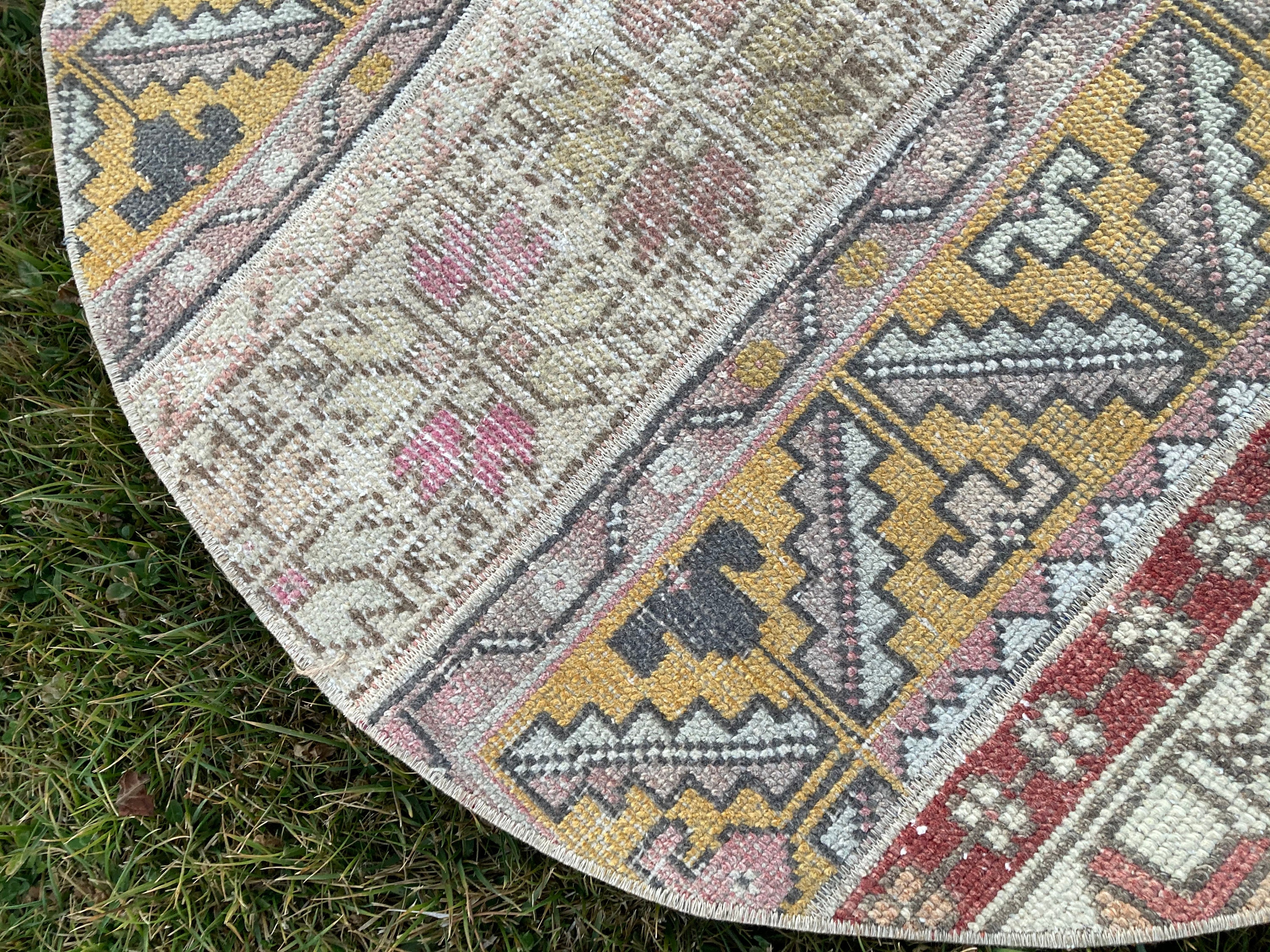 Round Rug Muted Round Rug Vintage Round Rug Oushak Round Etsy