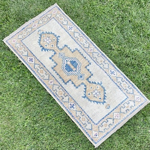 Runner Rug, Blue and Beige Wool Runner Rug, Short Runner Rug, Kitchen Runner Rug, Hallway Rug, Turkish Oushak Runner Rug, 2’8” x 5’9” Feet