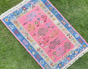 Vintage Wool Pink Area Kilim Rug, Turkish Kilim Rug, Vintage Rugs, Handwoven Rug, Rug Runner, Turkish Carpet, Handmade Boho, 6’1”x4’1’’ ft