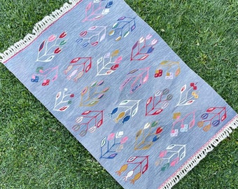 Gray Kilim Rug, Floral Pattern Rug, 3 x 5 Area Rug, Washable Rug, Wool Rug, Cute Boho Rug, Turkish Kilim Rugs, Rustic Home Decor, Kilim Rug