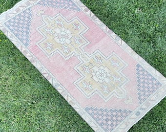 Rustic Oriental Floor Rugs, Pink Rug, Vintage Rug, Turkish Rug, Entry Rug, Oushak Rug, Kitchen Rug, Bedroom Rug, Pale Wool Rug, 4'2"x8'6" ft
