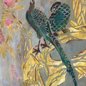 Antique Painted Armoire with Chinoiserie bild 6