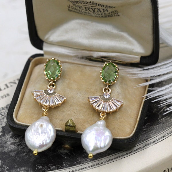 Pearl Earrings Coquette, Art Deco Bride Earrings, Olive Green Bridal Earrings, Peridot Pearl Drop Earrings, Rustic Wedding, Coquette Jewelry