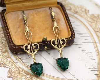 Art Nouveau Bride Earrings, Emerald Green Heart Earrings, 1920s Art Deco Earrings, Antique Gold Dangle Earrings, Coquette Jewelry, Vintage