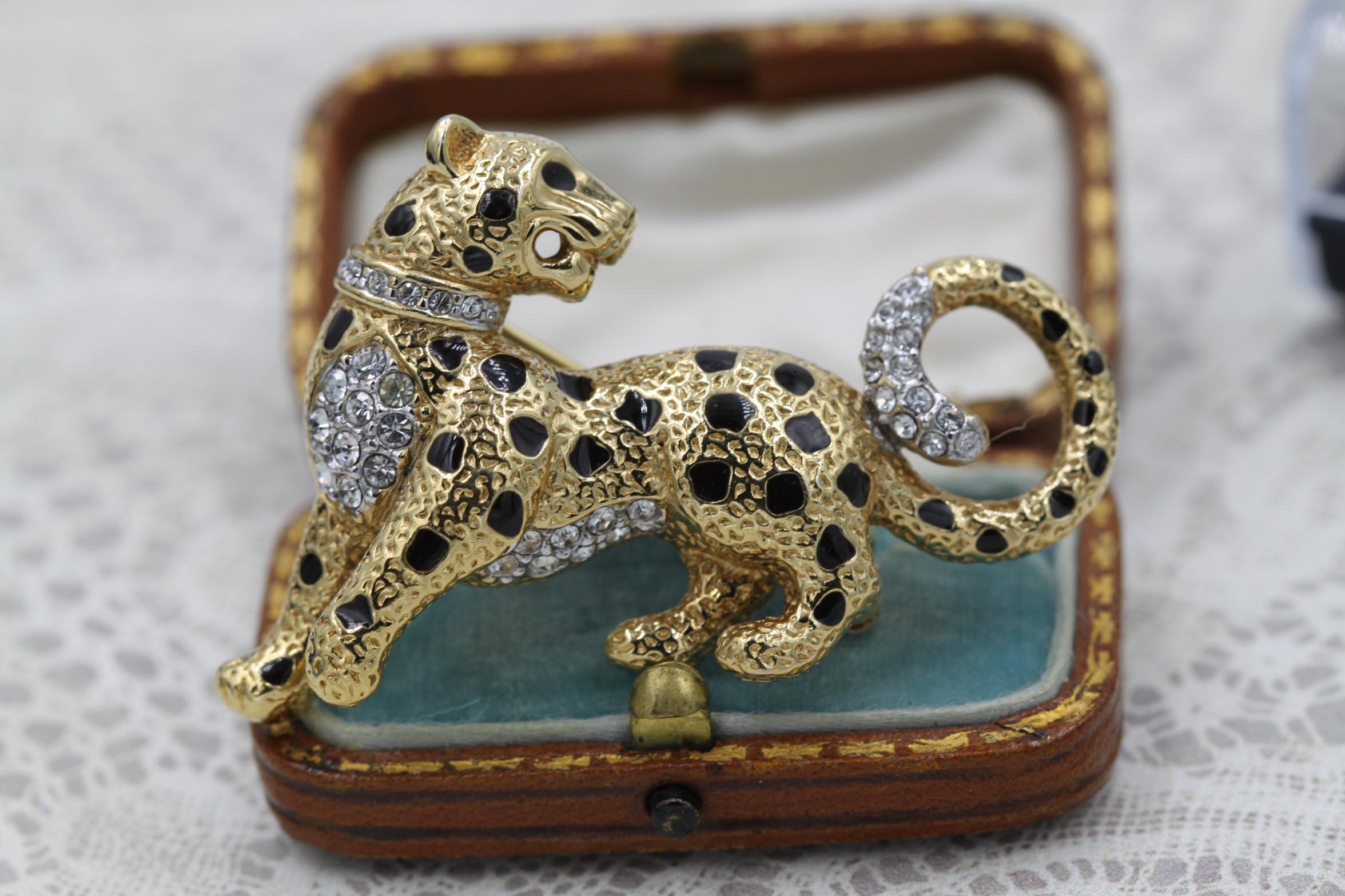  leopard⭐︎様ヴィンテージアクセサリーおまとめ2点 Attwood & Sawyer Panther Leopard Brooch, Wallis Simpson, 22ct Gold