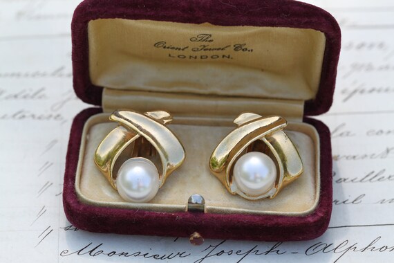 Vintage Pearl Earrings, Gold Pearl Clip on Earrin… - image 3
