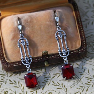 Vintage Art Deco Earrings, 1920s Wedding Earrings, Ruby Red Crystal Earrings, Bridesmaid Gifts, Dainty Silver Bridal Earrings, Deco Jewelry