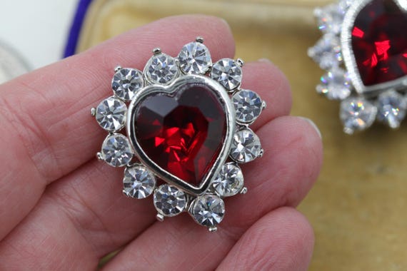 Vintage Statement Ruby Red Heart Clip on Earrings… - image 2