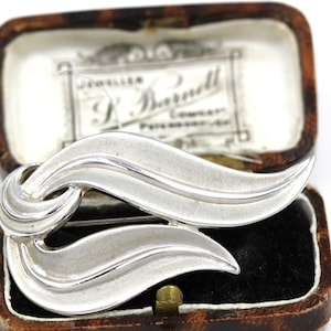 Trifari Brooch, Vintage Bow Brooch, Silver Love Knot Brooch, Stocking Stuffers, Estate Jewelry, Nana Gift