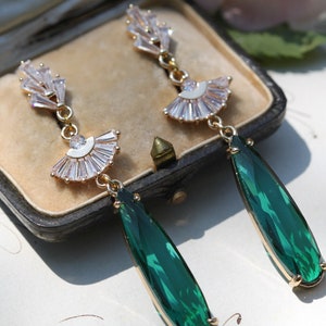 Art Deco Emerald Earrings, Long Drop Green Bride Earrings, Crystal Bridal Earrings, Mother of the Bride, Bridesmaid Gifts, Art Deco Jewelry