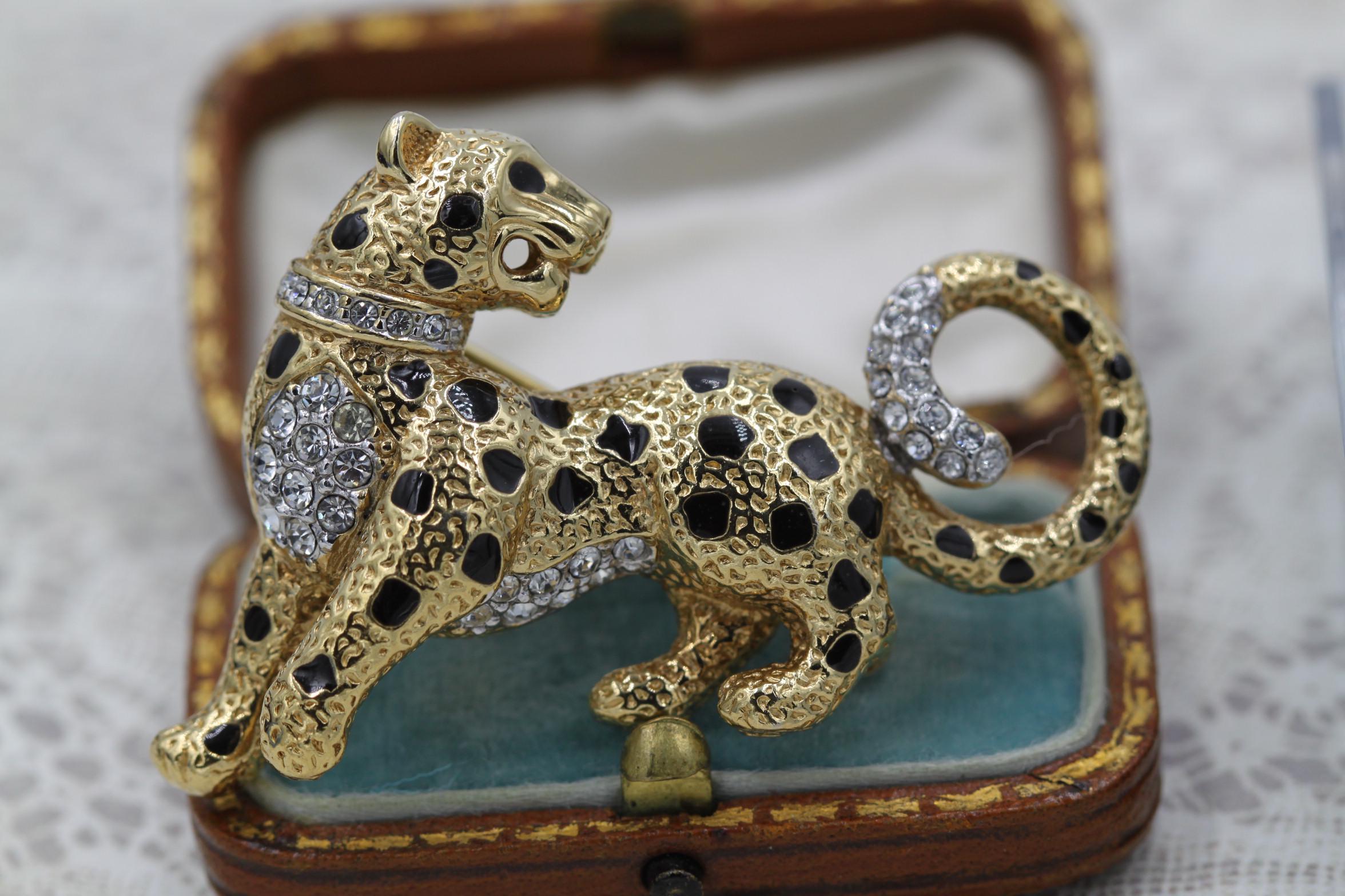 Attwood & Sawyer Panther Leopard Brooch, Wallis Simpson, 22ct Gold