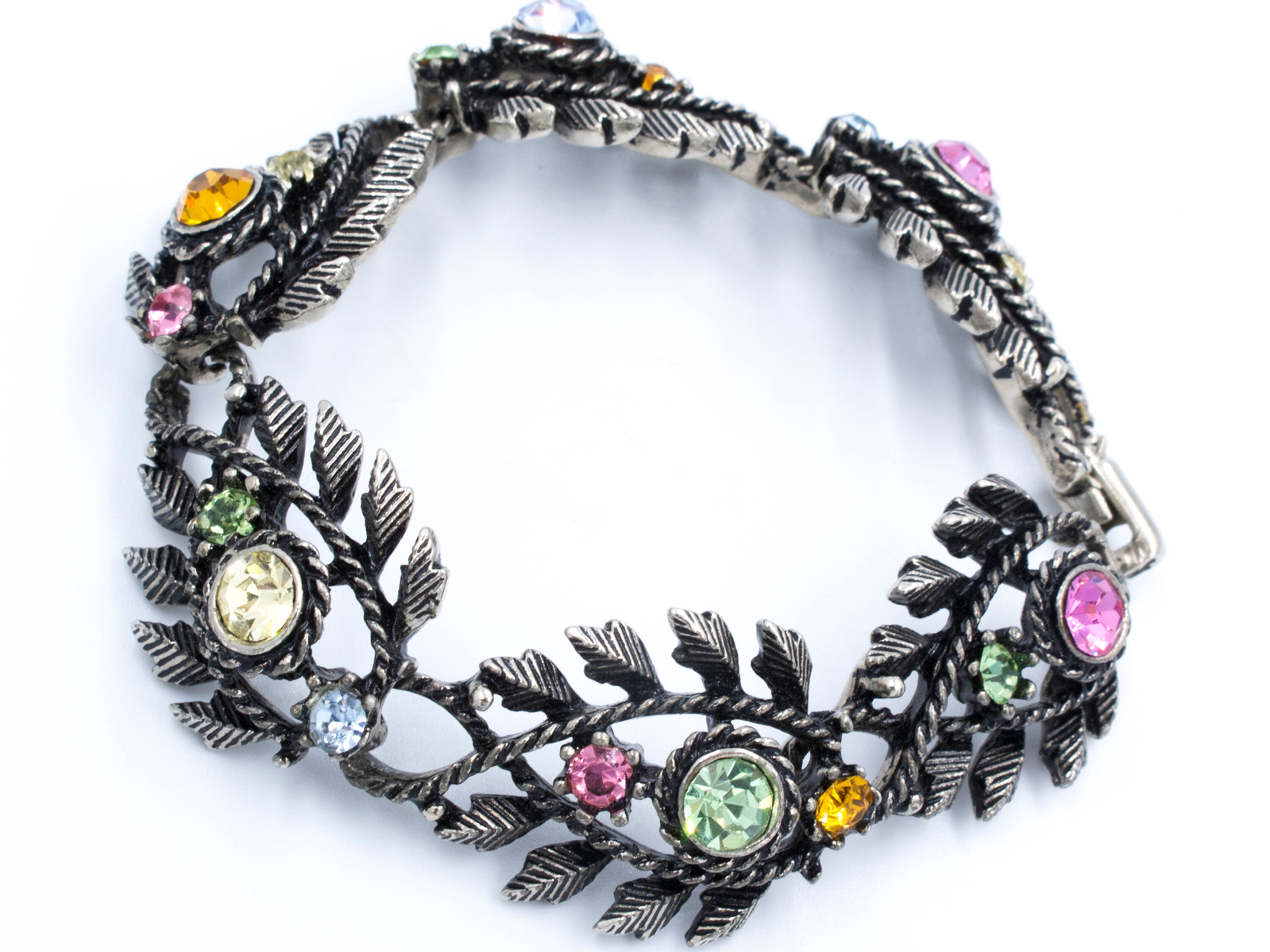 Vintage Unsigned Pink Enamel Leaves Linked Bracelet