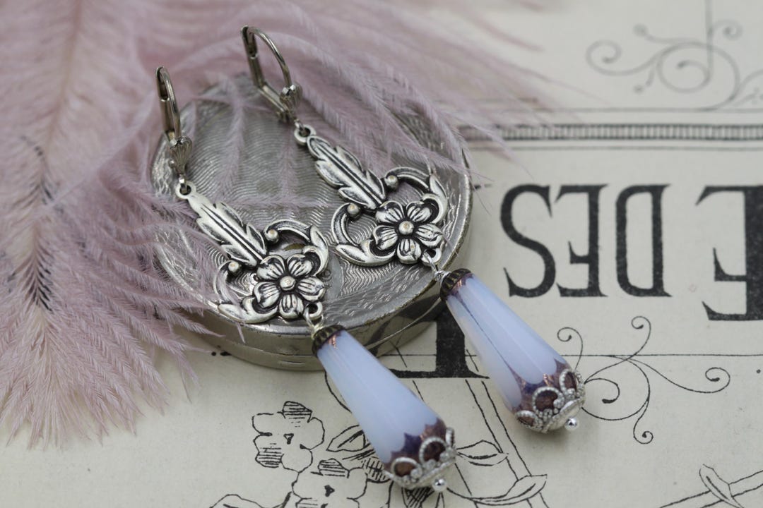 Art Nouveau Tulip Pink Earrings main image 0