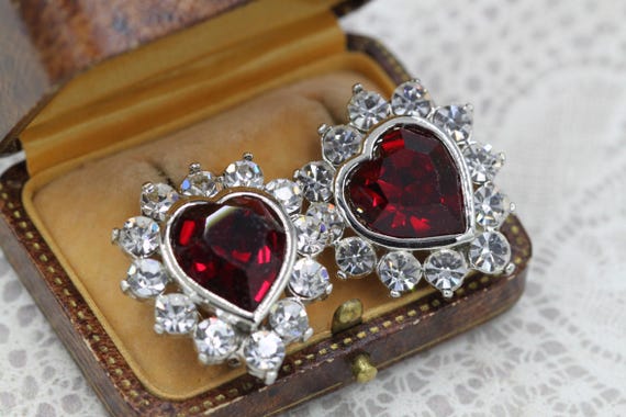 Vintage Statement Ruby Red Heart Clip on Earrings… - image 11
