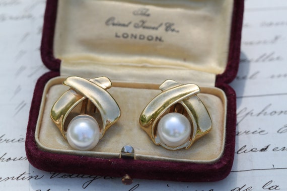 Vintage Pearl Earrings, Gold Pearl Clip on Earrin… - image 8
