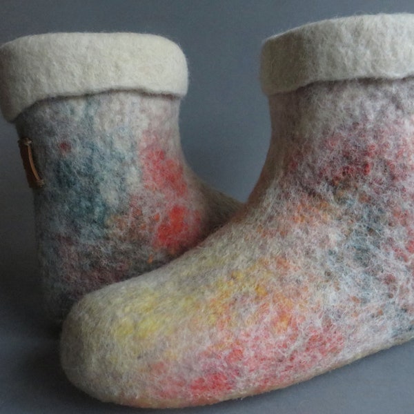 Inuit felt slippers booties boiled wool with blue green coral pantone red orange yellow warm slippers winter boots natural eco friendly shoe