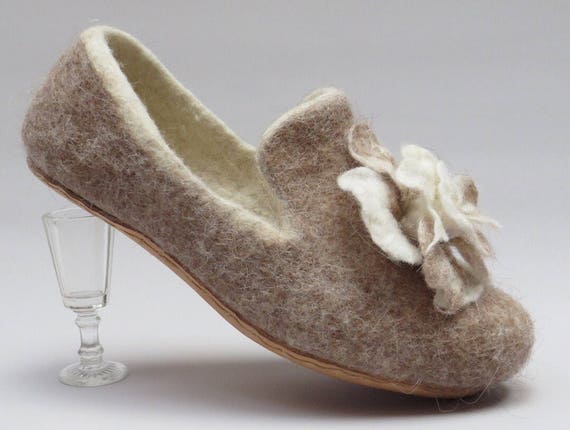 narrow fitting slippers
