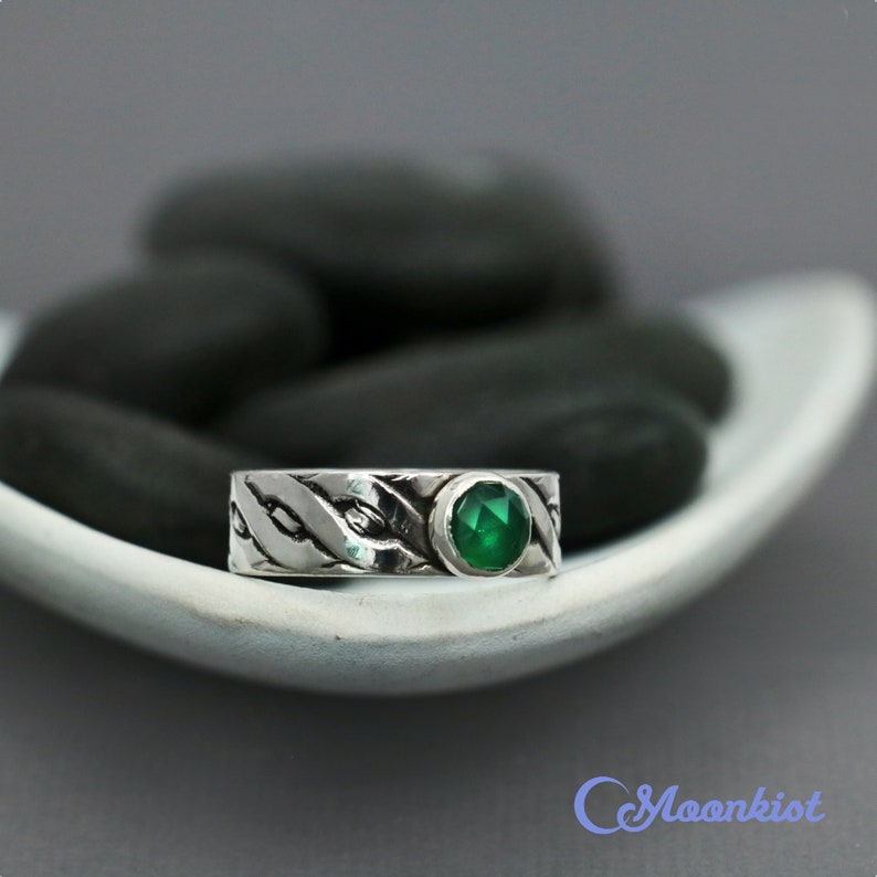 Mens Green Stone Ring Sterling Silver Celtic Wedding Band Etsy