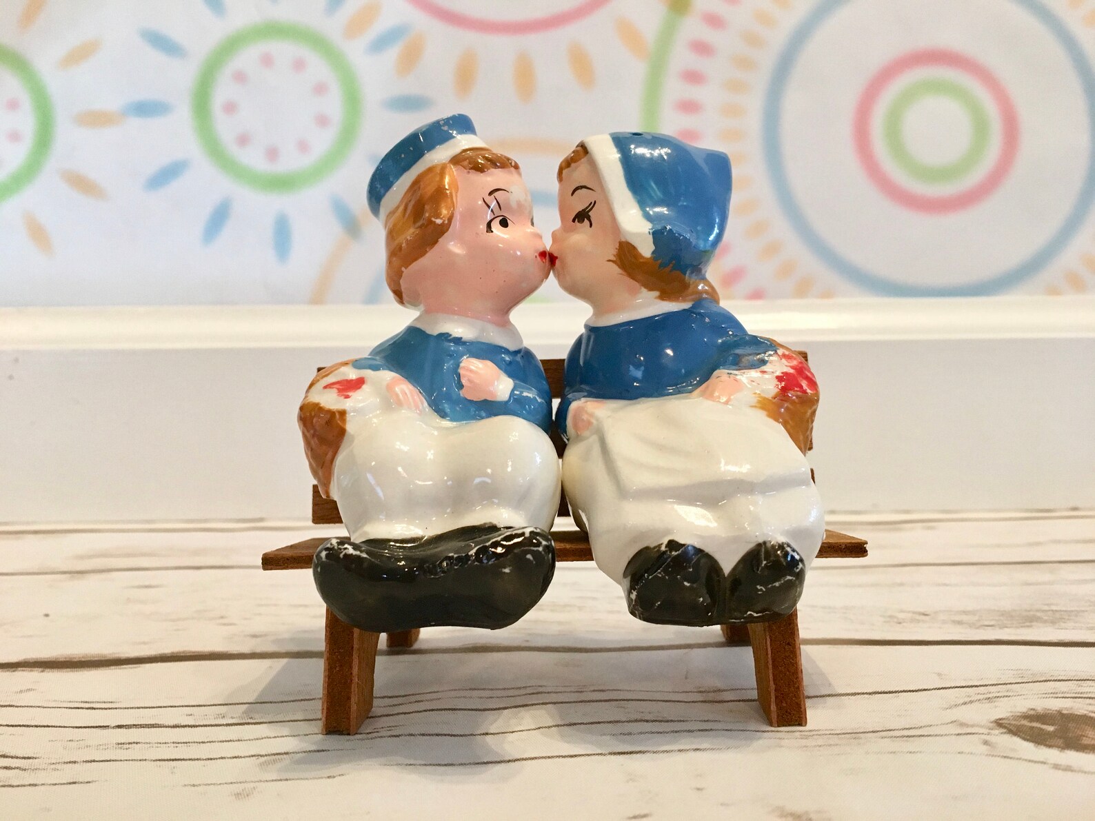 Vintage Artmark Kissing Dutch Boy & Girl Salt and Pepper Shakers Made ...