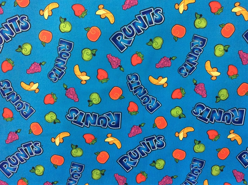 Crunch Scattered Candy Blue 100/% cotton fabric by the yard
