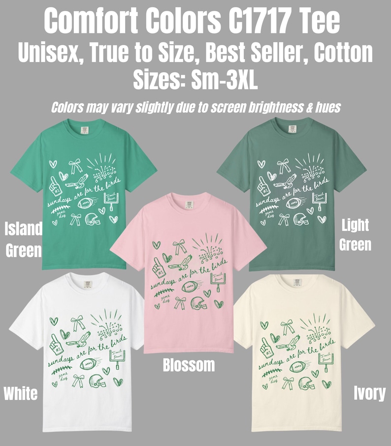 Pu&ograve; includere: Cinque t-shirt in cotone a maniche corte nei colori verde isola, verde chiaro, rosa fiore, bianco e avorio. Ogni maglietta presenta una stampa grafica bianca o verde con cuori, fiocchi, palloni da football, caschi e il testo "sundays are for the birds".