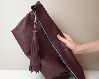 Burgundy leather large clutch bag / Bordeaux crossbody with zipper / Shoulder purse