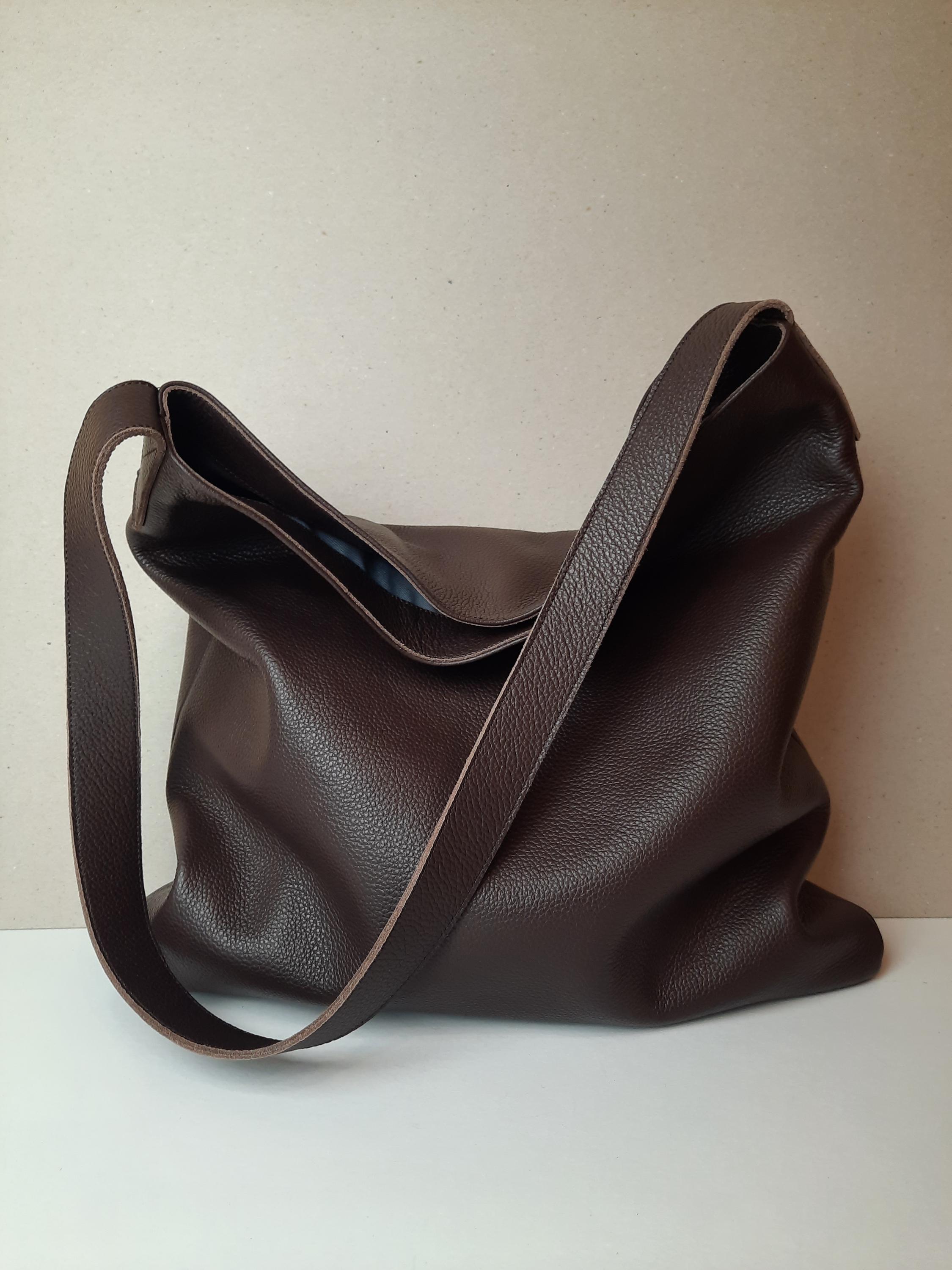 Black and brown tote Italia