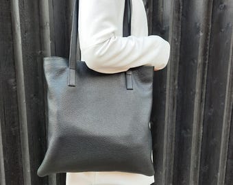 Black medium Leather Tote Bag / Flat purse / Minimalist Shopper with Long Straps