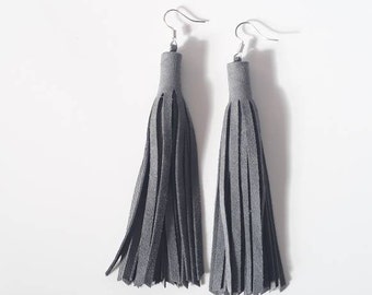 gray fringe leather earrings, gray leather earrings, leather strips earrings, fringe earrings, suede leather earring, gray earring