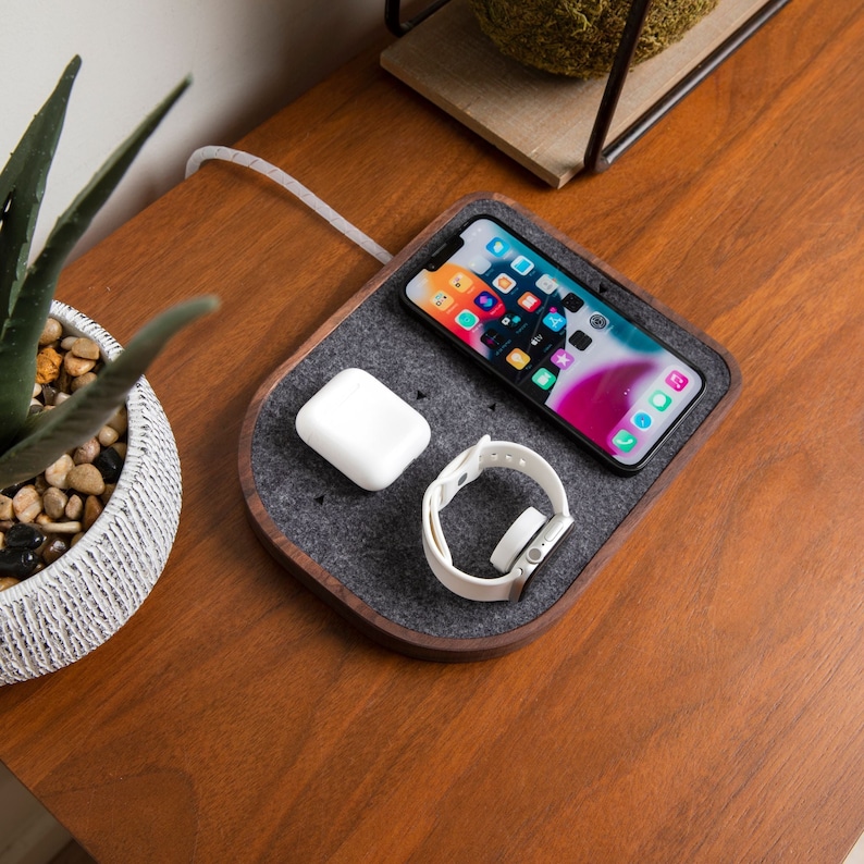 Charging Station - MagSafe Charger / Wireless Charger for iPhone, Apple AirPods & Apple Watch, Google Pixel Watch, 3 in 1 Docking Station.
