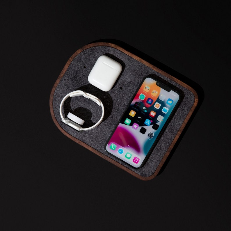 Charging Station - MagSafe Charger / Wireless Charger for iPhone, Apple AirPods & Apple Watch, Google Pixel Watch, 3 in 1 Docking Station.