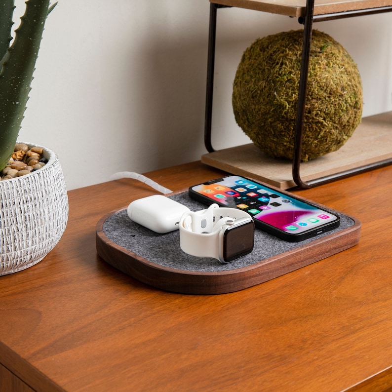 Charging Station - MagSafe Charger / Wireless Charger for iPhone, Apple AirPods & Apple Watch, Google Pixel Watch, 3 in 1 Docking Station.