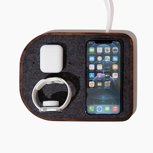 Charging Station - MagSafe Charger / Wireless Charger for iPhone, Apple AirPods & Apple Watch, Google Pixel Watch, 3 in 1 Docking Station.