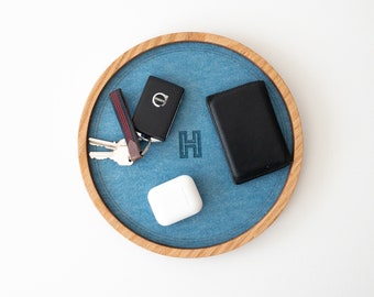 Personalized Custom Valet Tray Made of Felt & Wood / Storage Tray and Custom Dish for Keys Wallet Phone and More