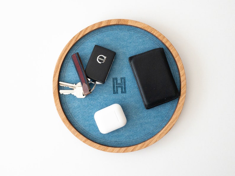 Personalized Custom Valet Tray Made of Felt & Wood / Storage Tray and Custom Dish for Keys Wallet Phone and More image 1