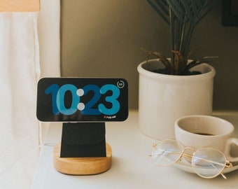 Oaky Charging Stand - Minimalist Look With Weighted Base