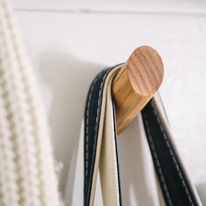 Wood wall Hooks - Wall storage for hats, coat rack, bag storage, purses