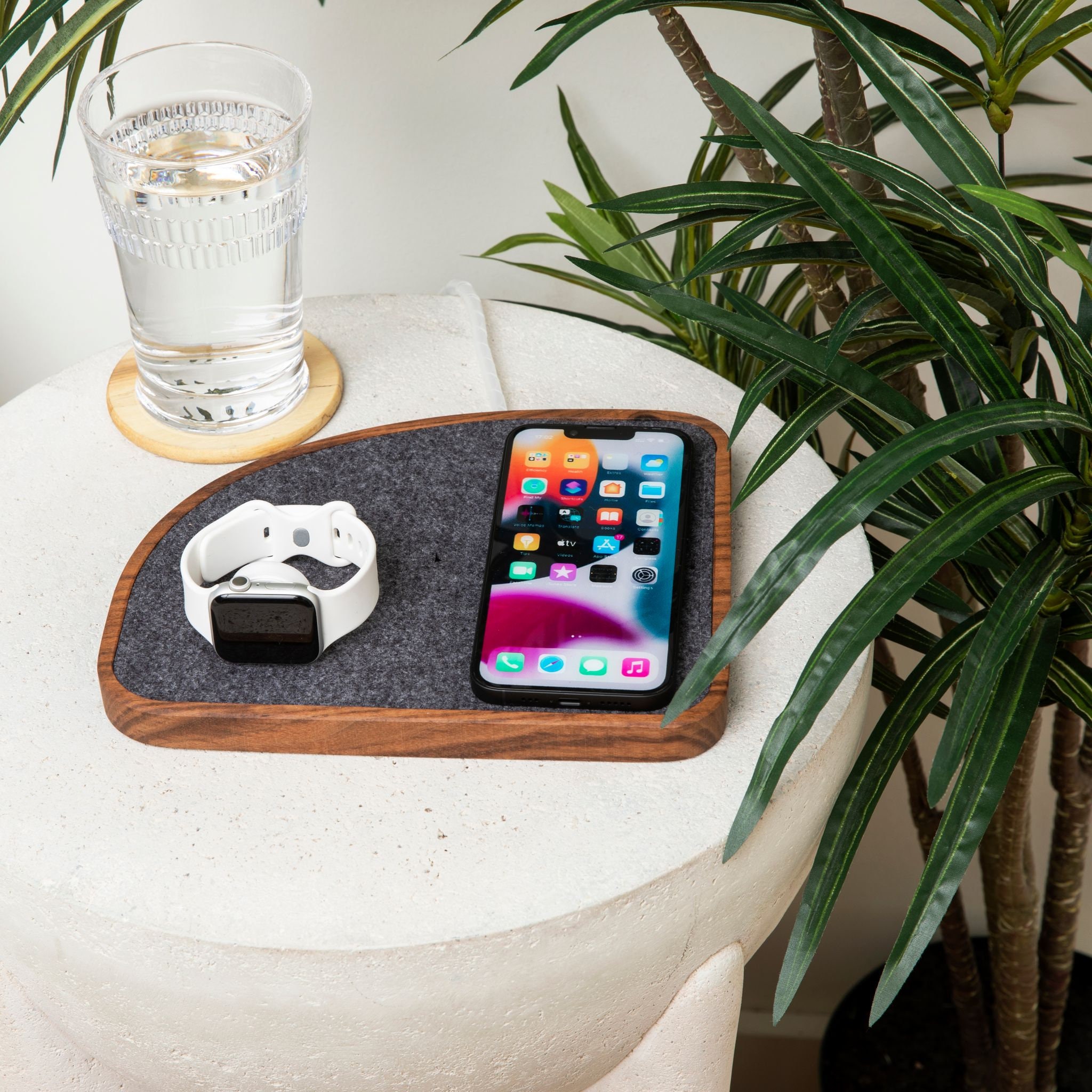 Alarm clock with iphone and apple watch charger hotsell