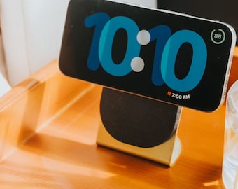Minimalist Brass MagSafe Stand - iPhone Nightstand Mode Capable