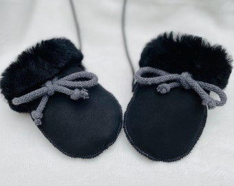 Handschuhe Baby, Fäustlinge aus Lammfell, warme Babyhandschuhe Schaffell, handgefertigte Fellhandschuhe schwarz