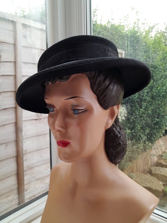 1940s Black Straw Hat **Will Ship Worldwide. Plea… - image 1