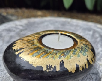 Large black and gold pebble shaped tealight candle holder