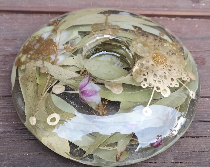 Resin tea light candle holder with dried Australian Eucalyptus leaves, purple flower buds and gold artwork