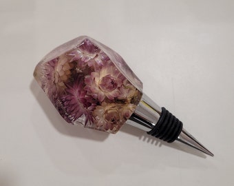 Purple Strawflowers in Resin wine bottle stopper