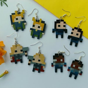 Pendientes Loki, pendientes Thor, pendientes Bucky Barnes, pendientes Sam Wilson, pendientes Pixel Avengers, pendientes ligeros pintados a mano