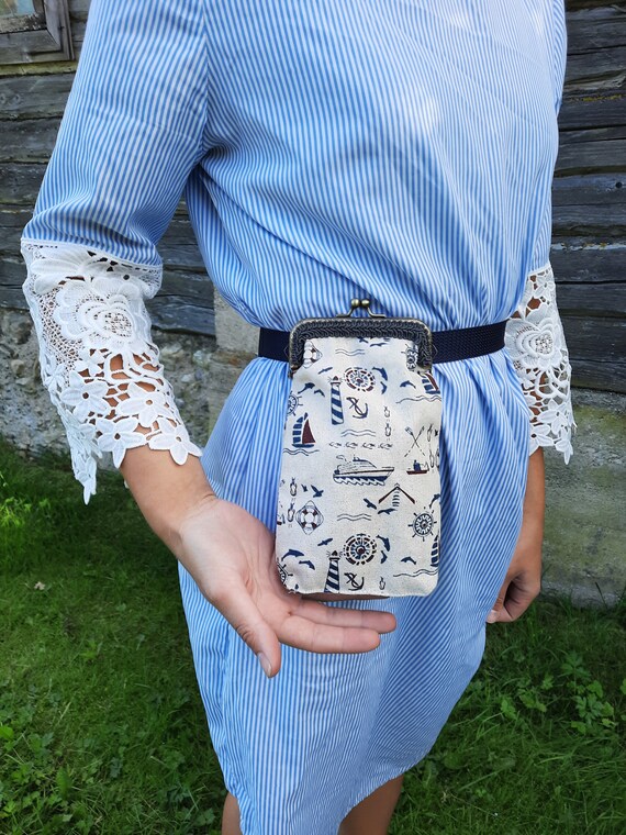 Frame belt bag clearance