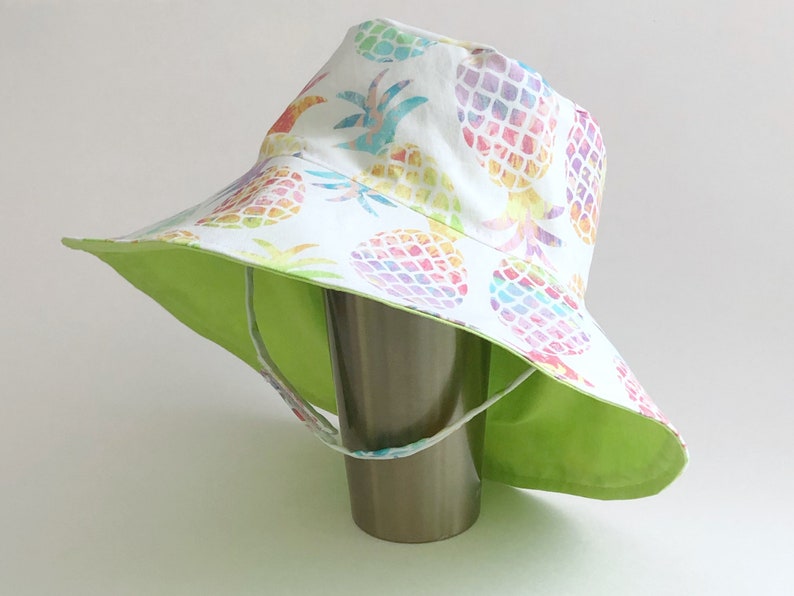 Girl Rainbow Pineapple Toddler Medium Wide Brim Bucket Hat, Chinstrap, for the Beach, Sun and Outdoors image 3
