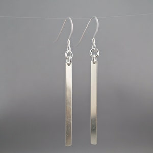 Sterling Silber Bar Tropfen Ohrringe | Modernes schickes baumelndes Design | Schlicht & Elegant für den Alltag | Perfektes Geschenk für Sie | Geburtstagsgeschenk